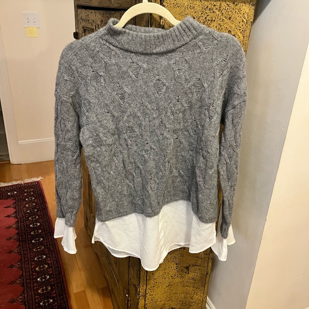 Grey cashmere sweater size small